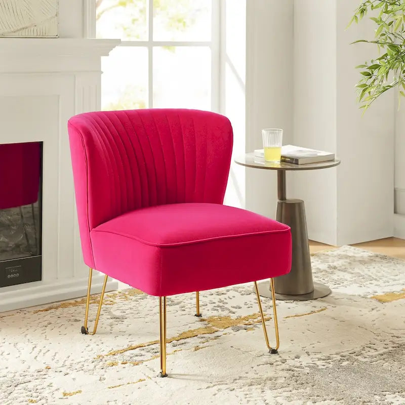 Chaise d'appoint moderne Barto en velours capitonné avec pieds dorés par HULALA HOME