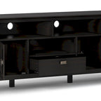 Meuble TV WYNDENHALL Stratford en bois massif, 72 pouces de large, pour téléviseurs jusqu'à 80 pouces.