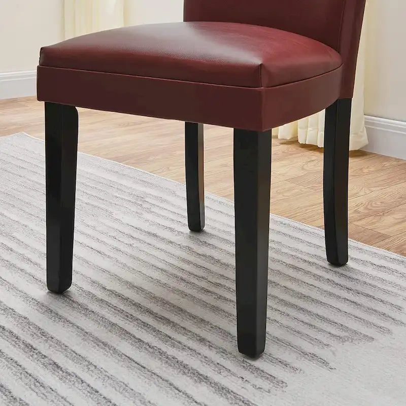 Chaises de salle à manger en similicuir ou table de salle à manger ronde en verre