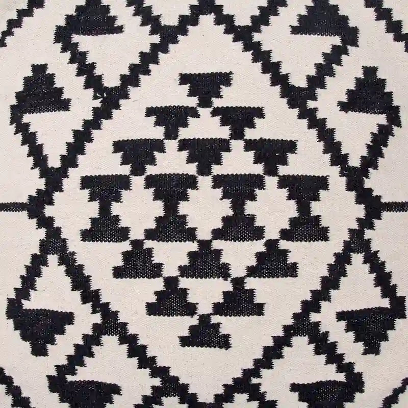 Pouf Lizardo beige et noir