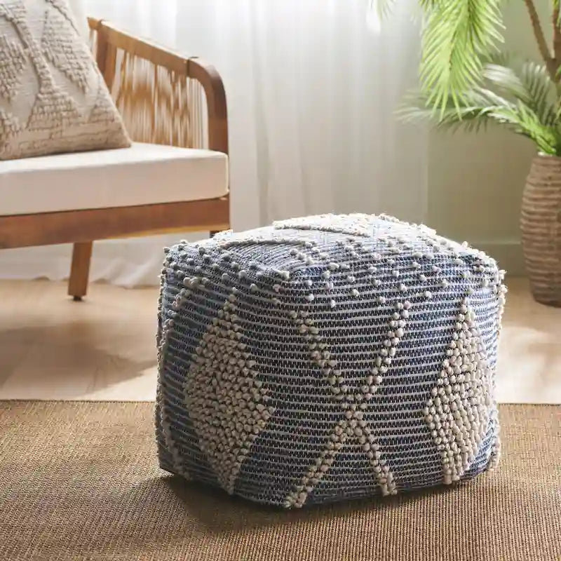 Pouf en laine Brinket Boho Cube de Christopher Knight Home