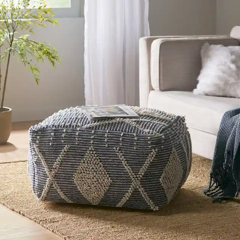 Pouf en laine Brinket Boho Cube de Christopher Knight Home