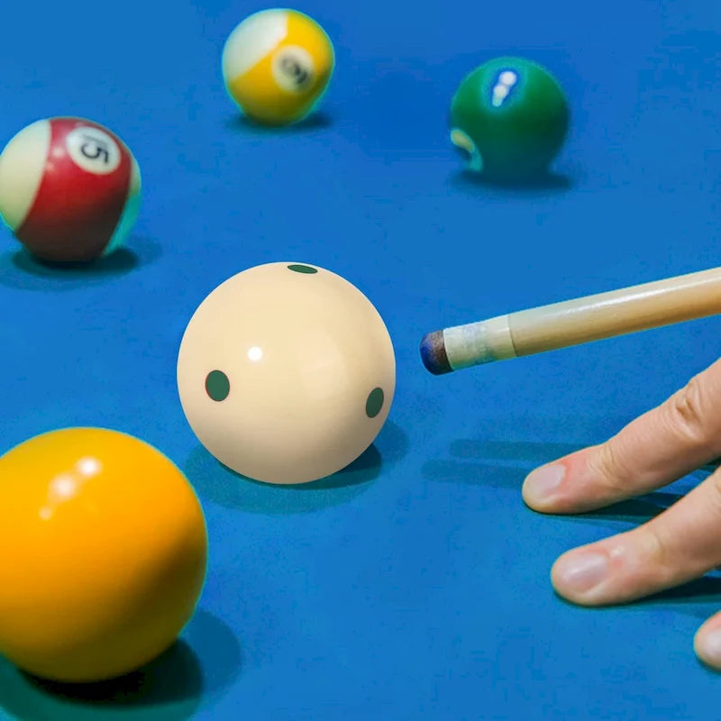Boules de billard réglementaires GSE 2-1/4. Boules d'entraînement Pro-Cup.