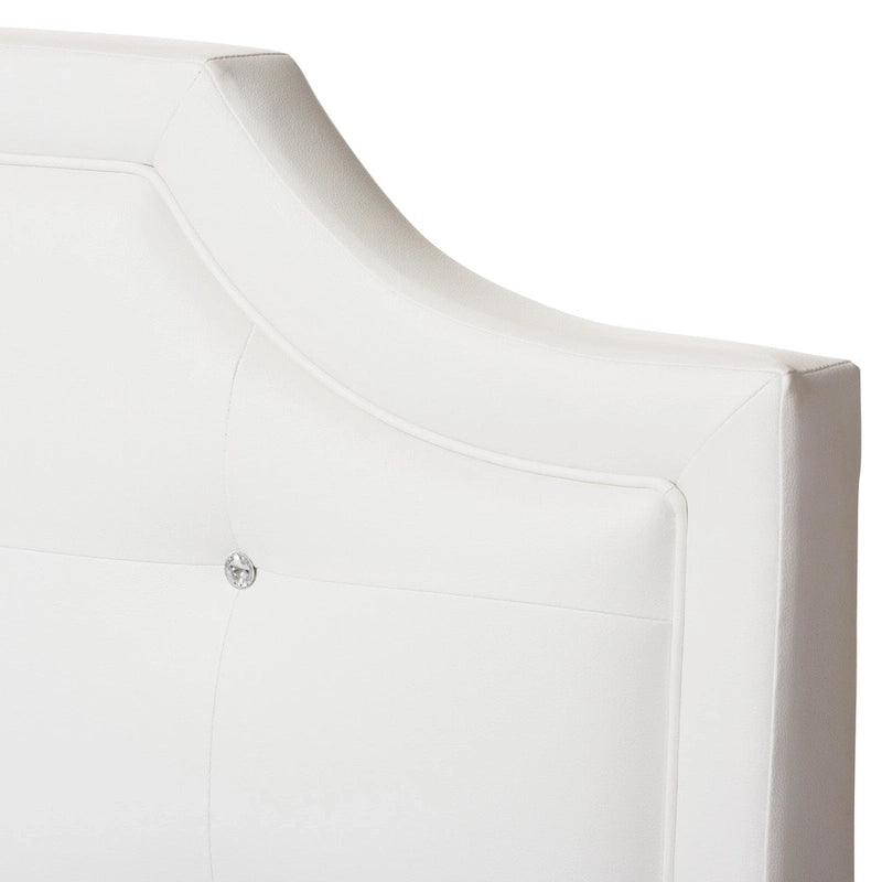 Lit moderne blanc Copper Grove French River avec tête de lit rembourrée