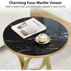 Petite table d'appoint ronde moderne avec structure en métal doré et placage en faux marbre, en bois d'ingénierie, idéale pour le salon.
