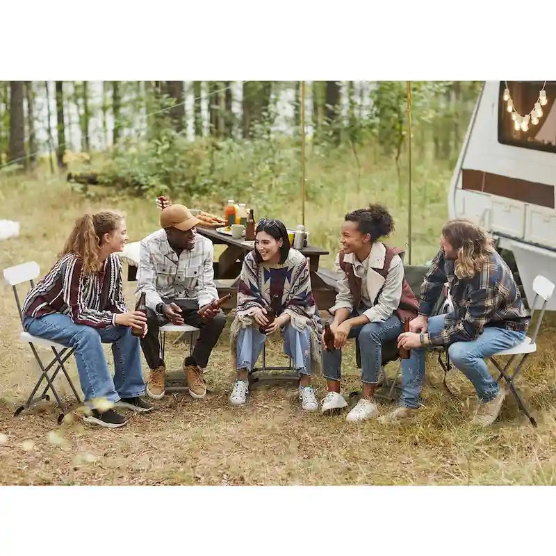 Lot de 4 chaises pliantes Gymax avec pieds incurvés en métal, assise large et ergonomique