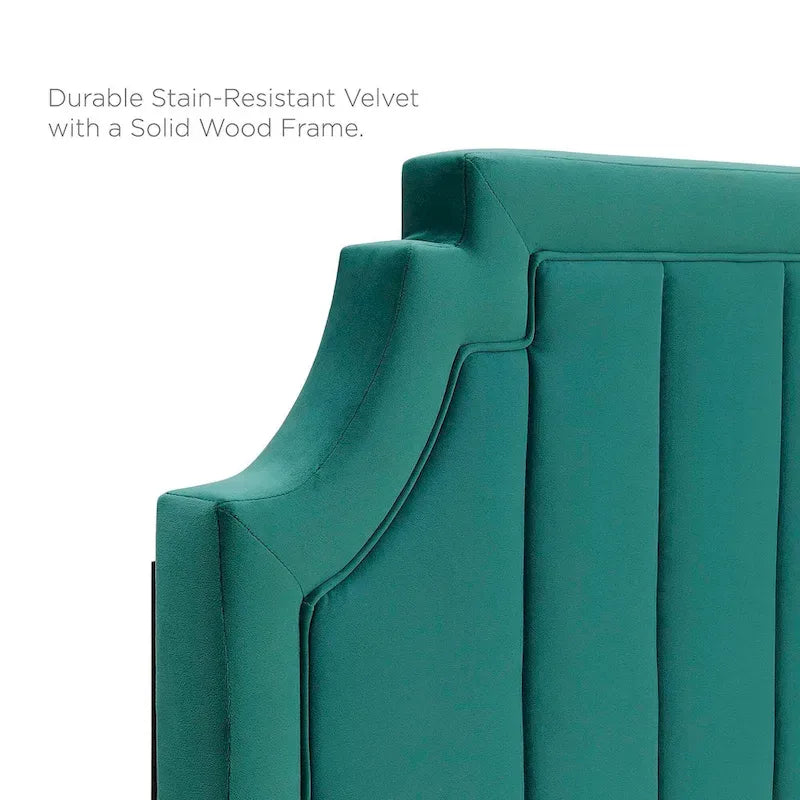 Lit plateforme Queen en velours haute performance Sienna