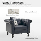 Fauteuil Faustina traditionnel capitonné avec pieds en bois massif par HULALA HOME