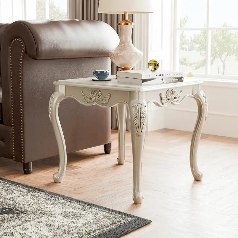 Furniture of America Clarissa Traditional Solid Wood End Table with Carved Legs