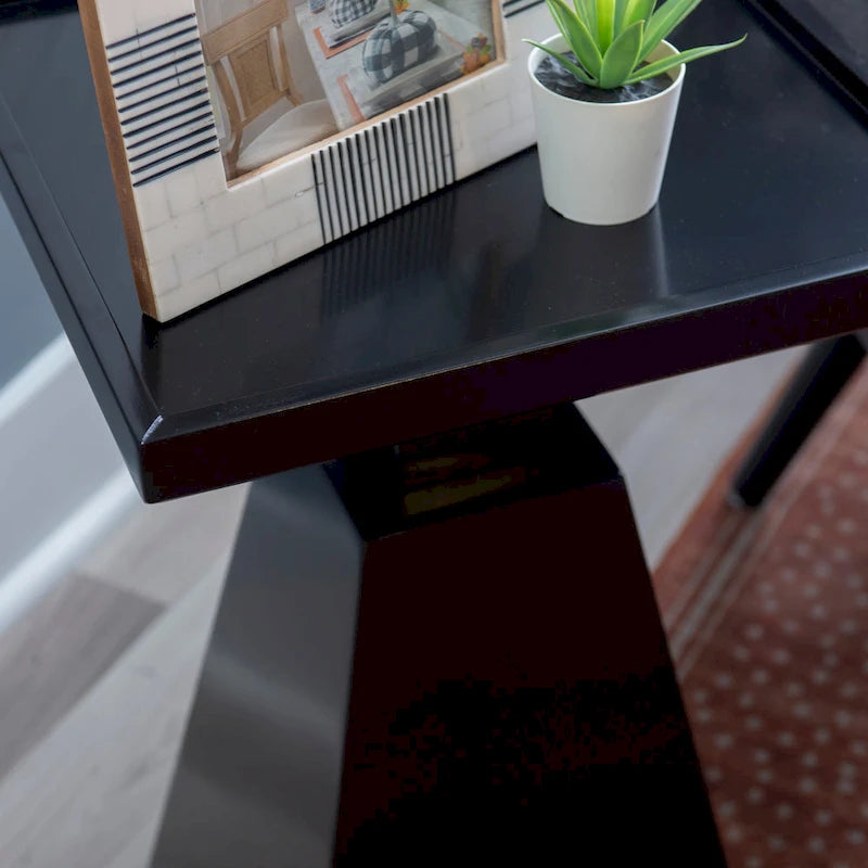 Table d'appoint contemporaine en bois de cerisier